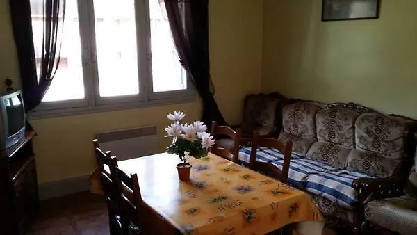 Apartment Appartement Au Pied Des Montagnes Auzat